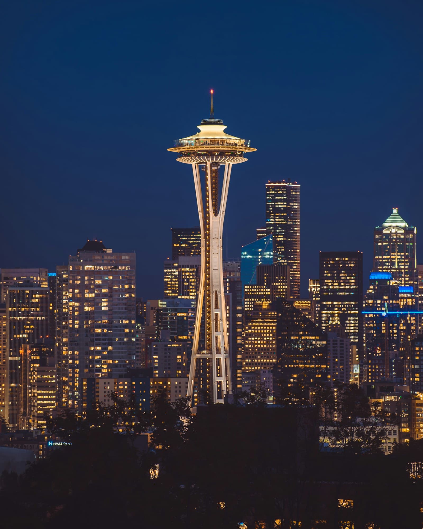 Seattle skyline at dusk